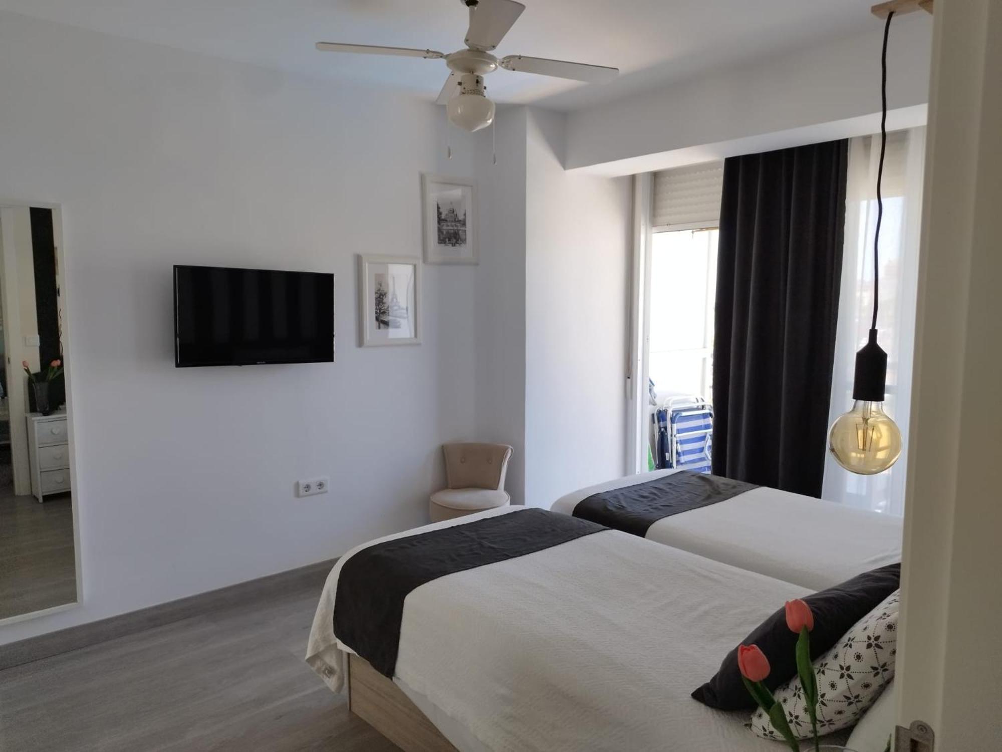 شقة M1 403 Frontal Al Mar Vistas Terraza Y Wifi بينالماذينا المظهر الخارجي الصورة
